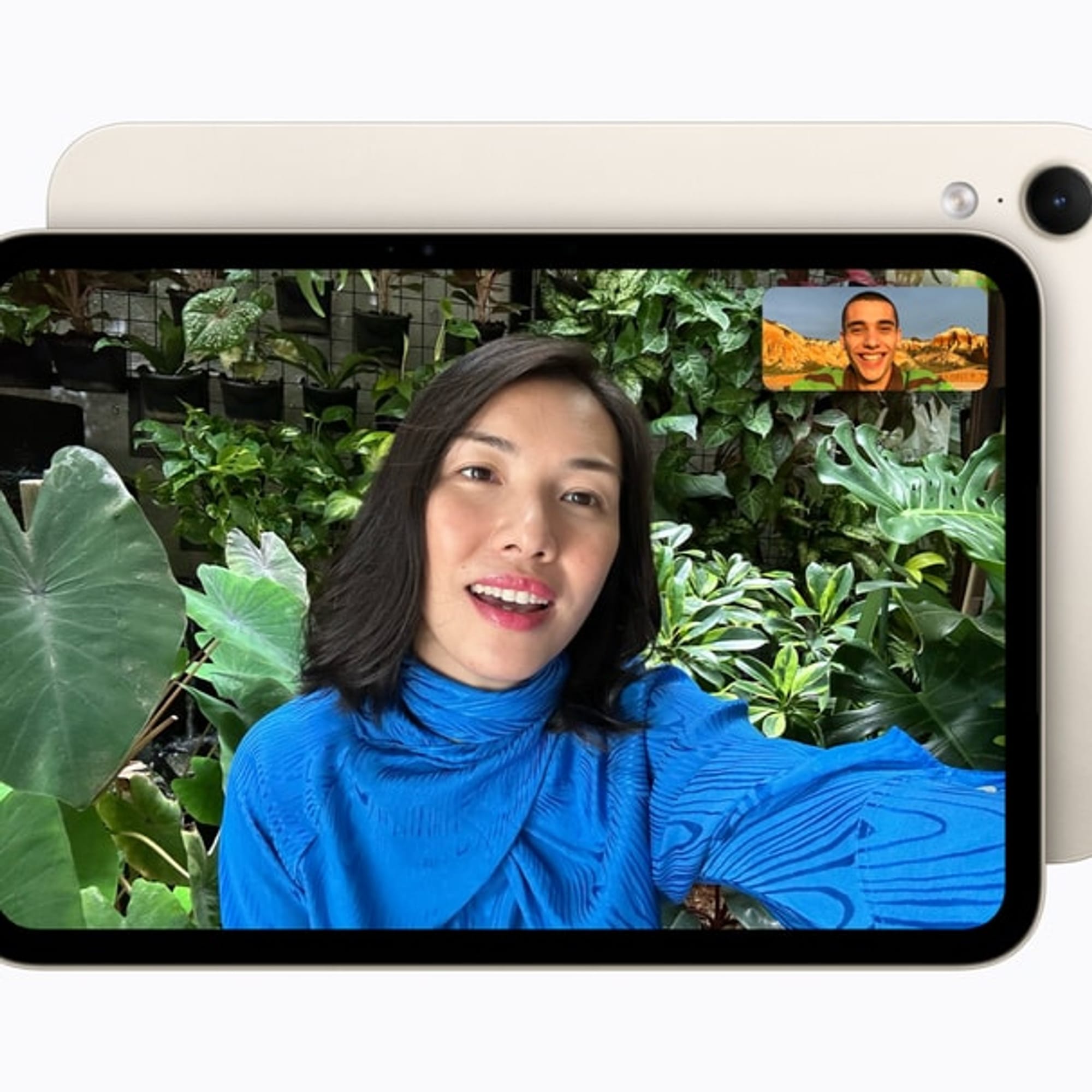 A FaceTime call on iPad mini in starlight using the landscape front camera