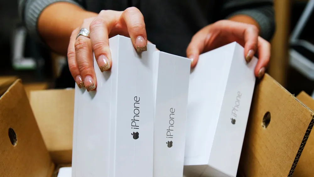 Apple Just Closed the Last Escape Hatch From Carrier Lock-In