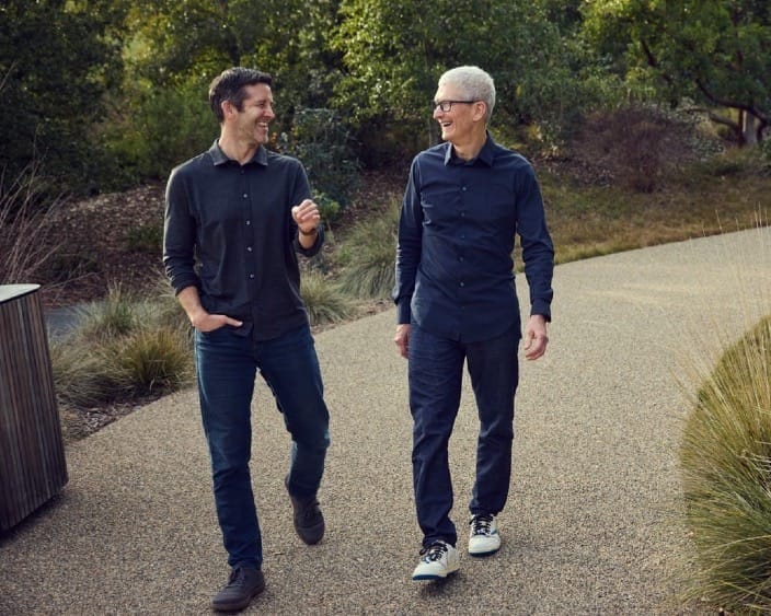 The Cook Era Ends. Apple Bets Its Future on the Engineer Who Built Its Hardware Soul.
